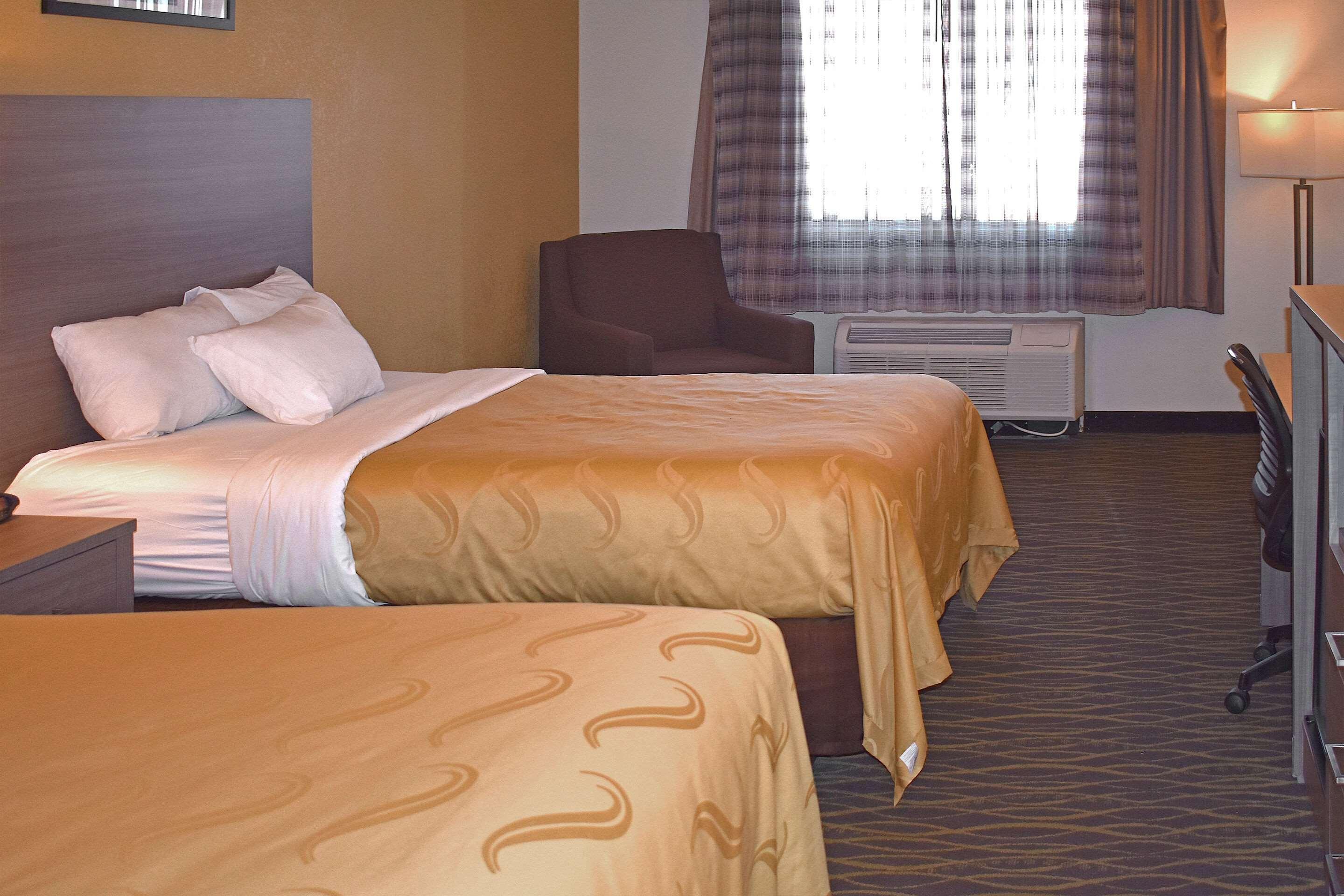 Quality Inn & Suites Kearneysville - Martinsburg Esterno foto