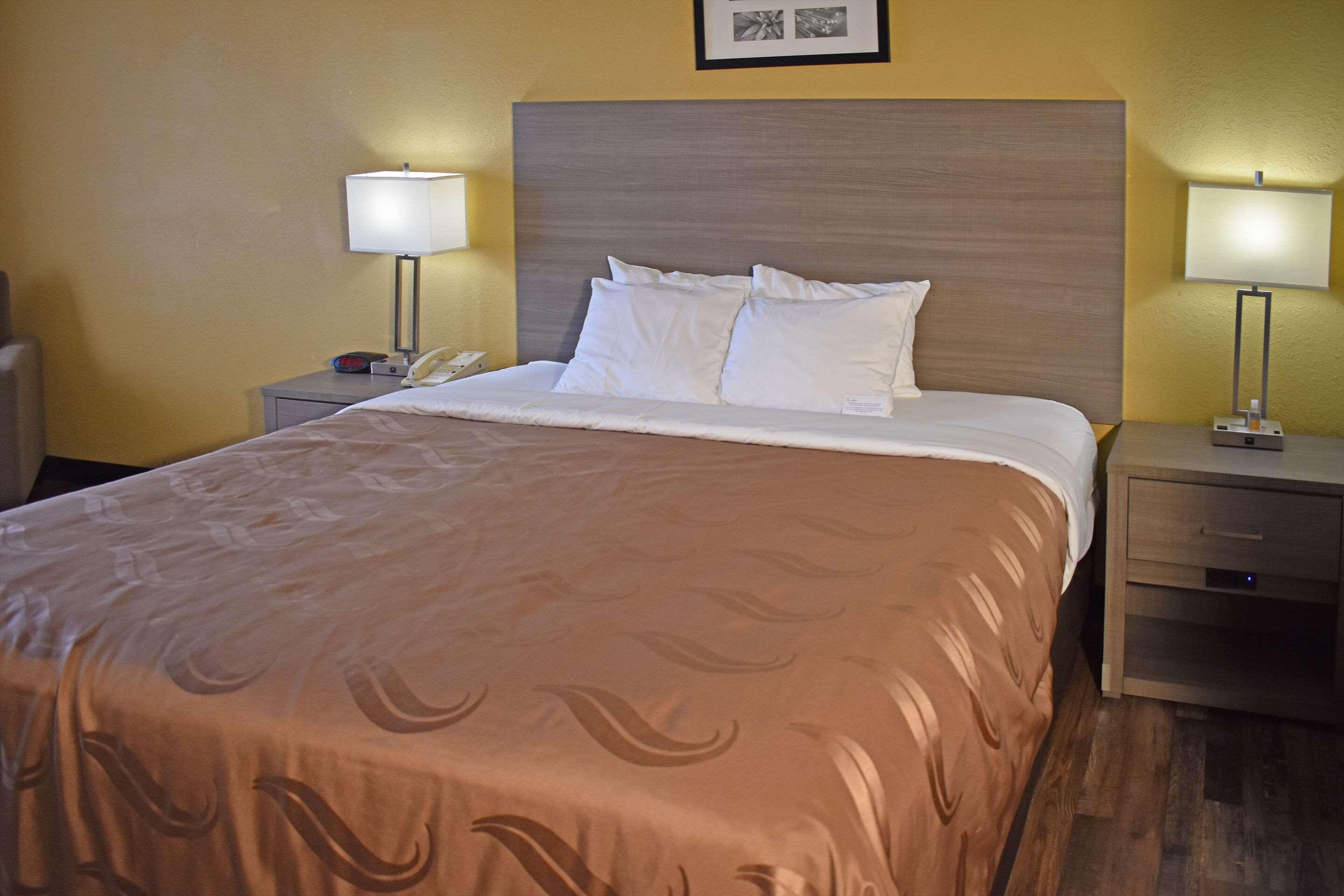 Quality Inn & Suites Kearneysville - Martinsburg Esterno foto